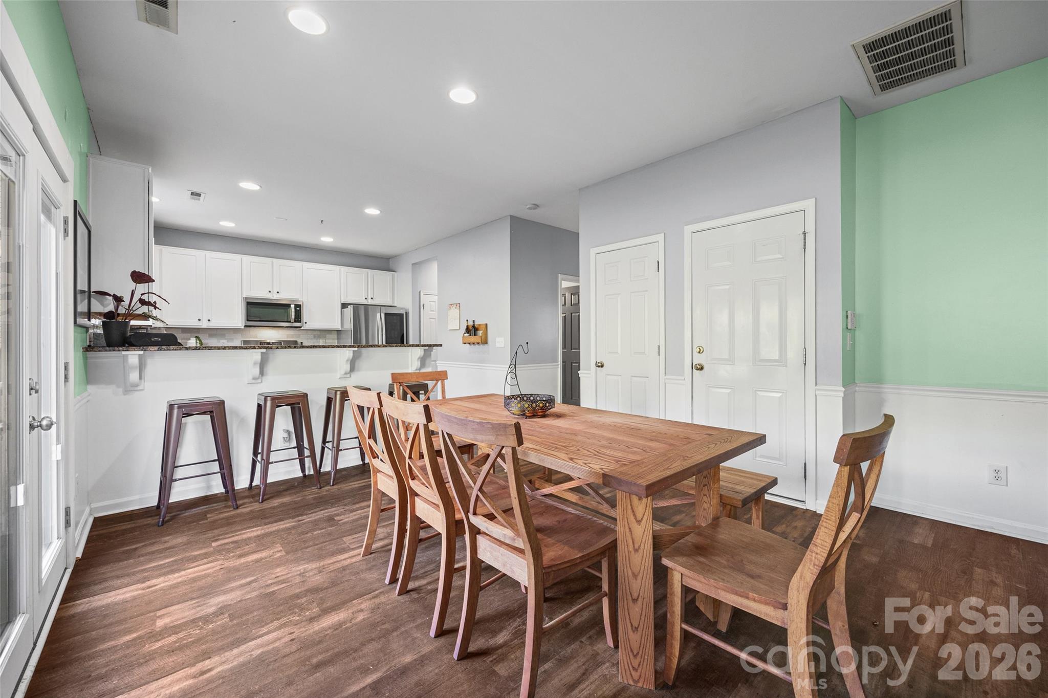 11029 Elven Drive Property Photo 10