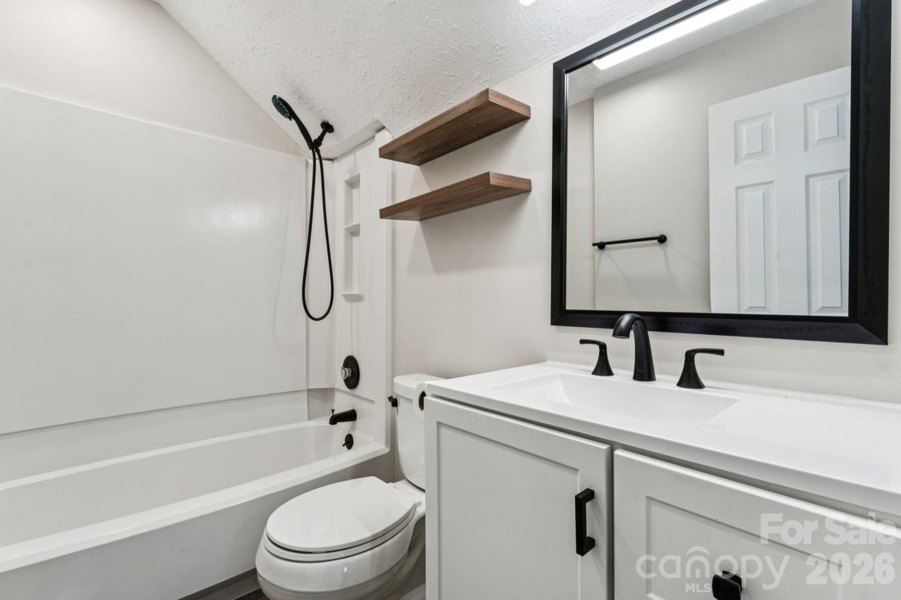 6719 Montezuma Trail Property Photo 40