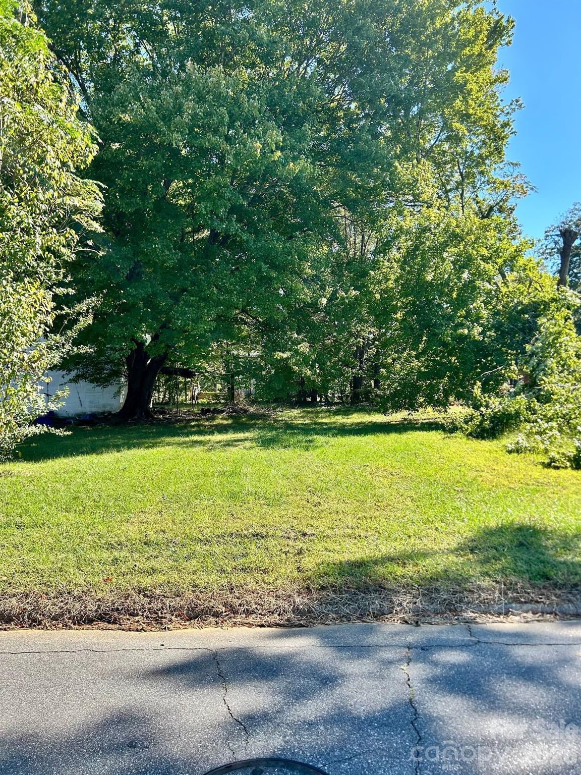 1405 7th Street Property Photo 2