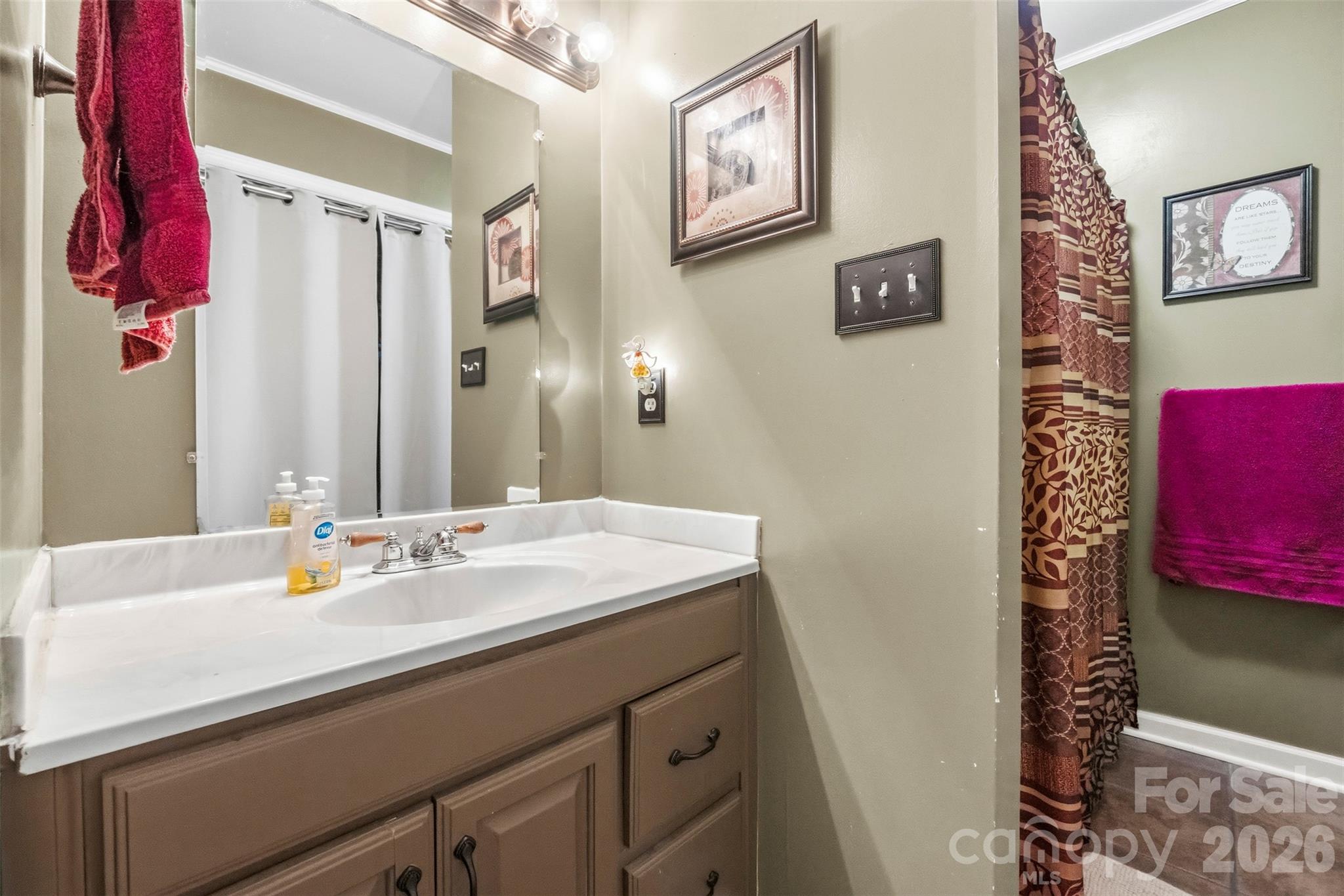 106 White Plains Drive Property Photo 23