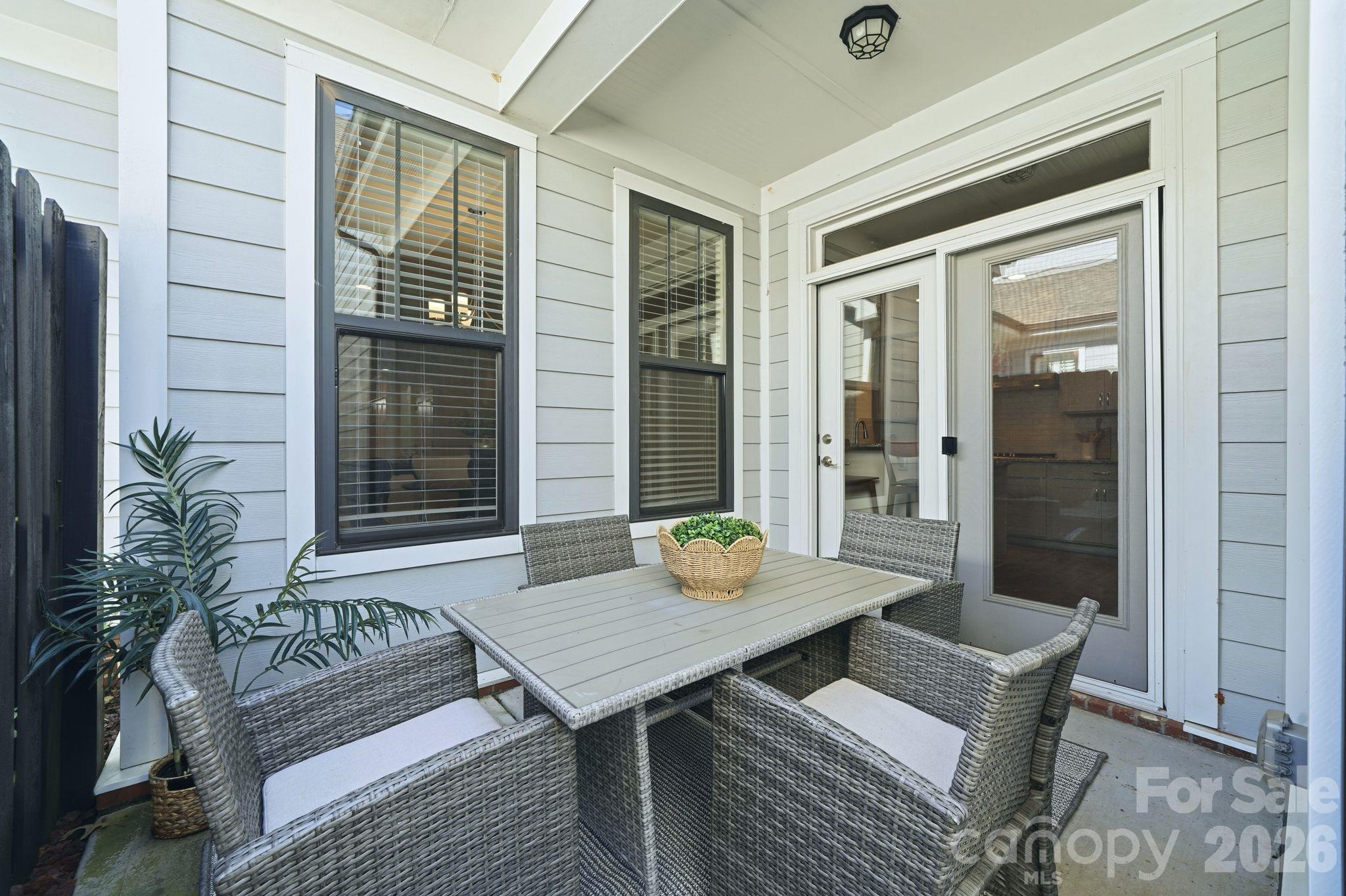 108 Certificate Street C Property Photo 25