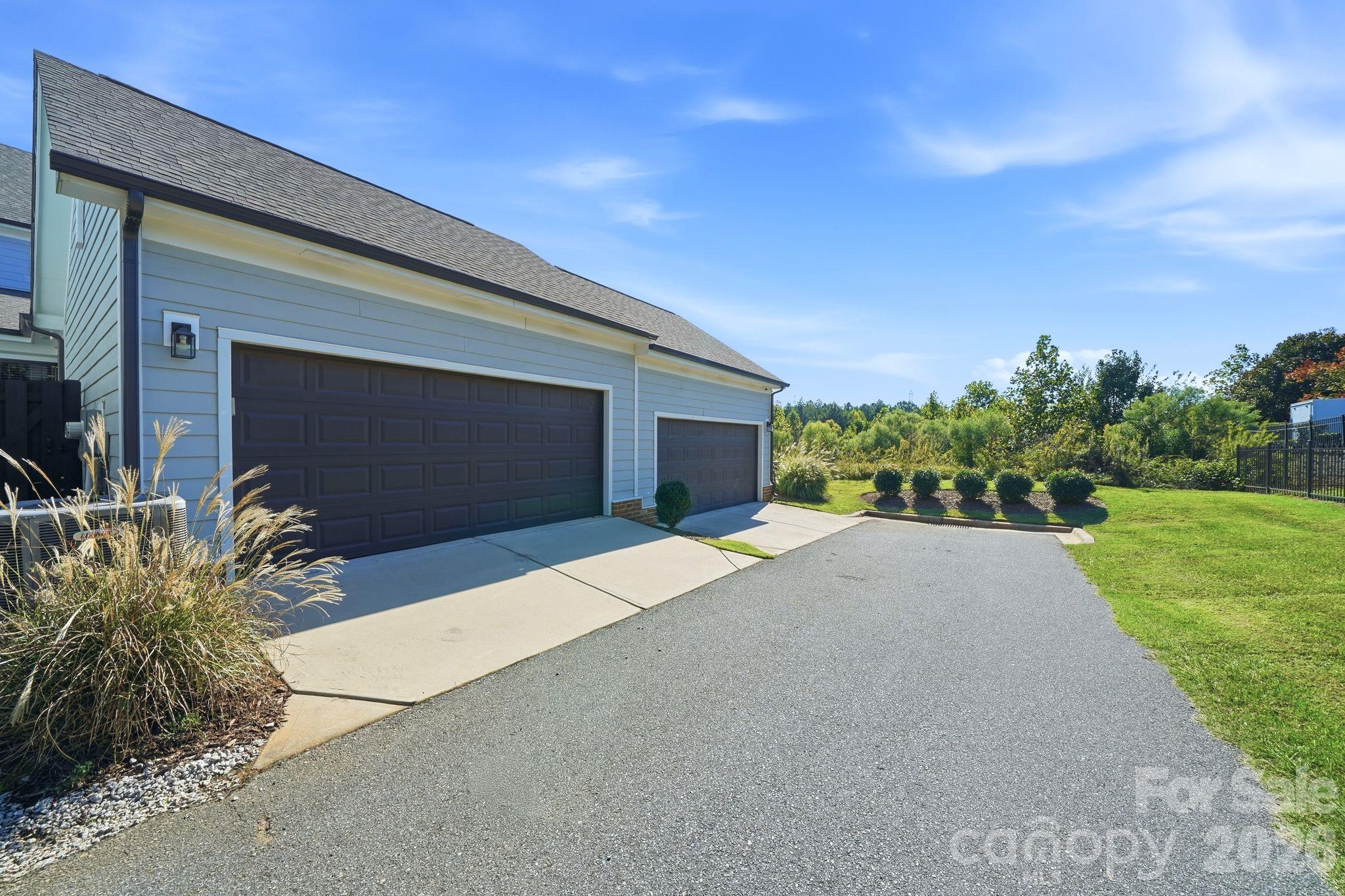 108 Certificate Street C Property Photo 28