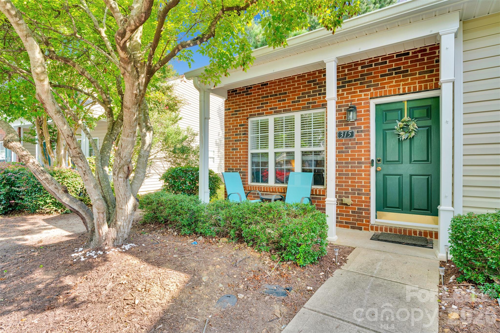 315 Deep Water Lane Property Photo 2