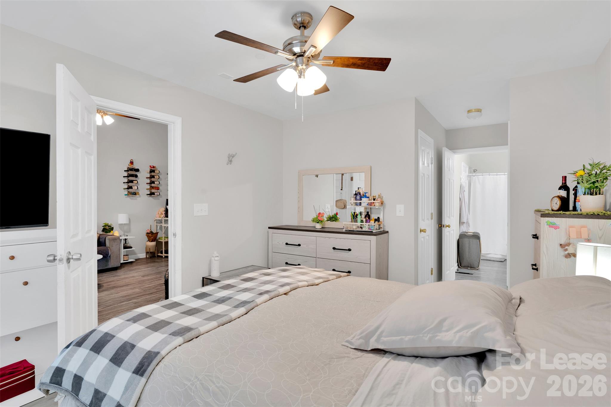 315 Deep Water Lane Property Photo 13