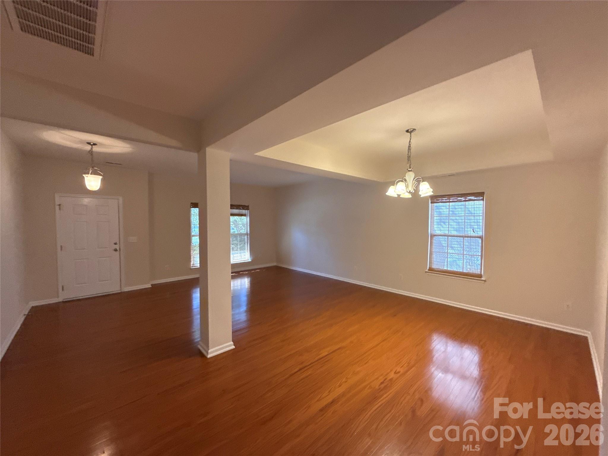 2001 Sipes Place Property Photo 5