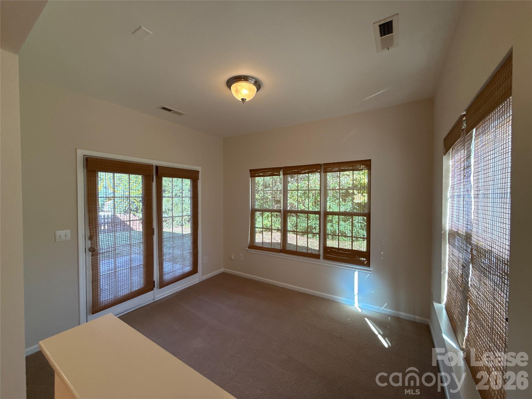 2001 Sipes Place Property Photo 15