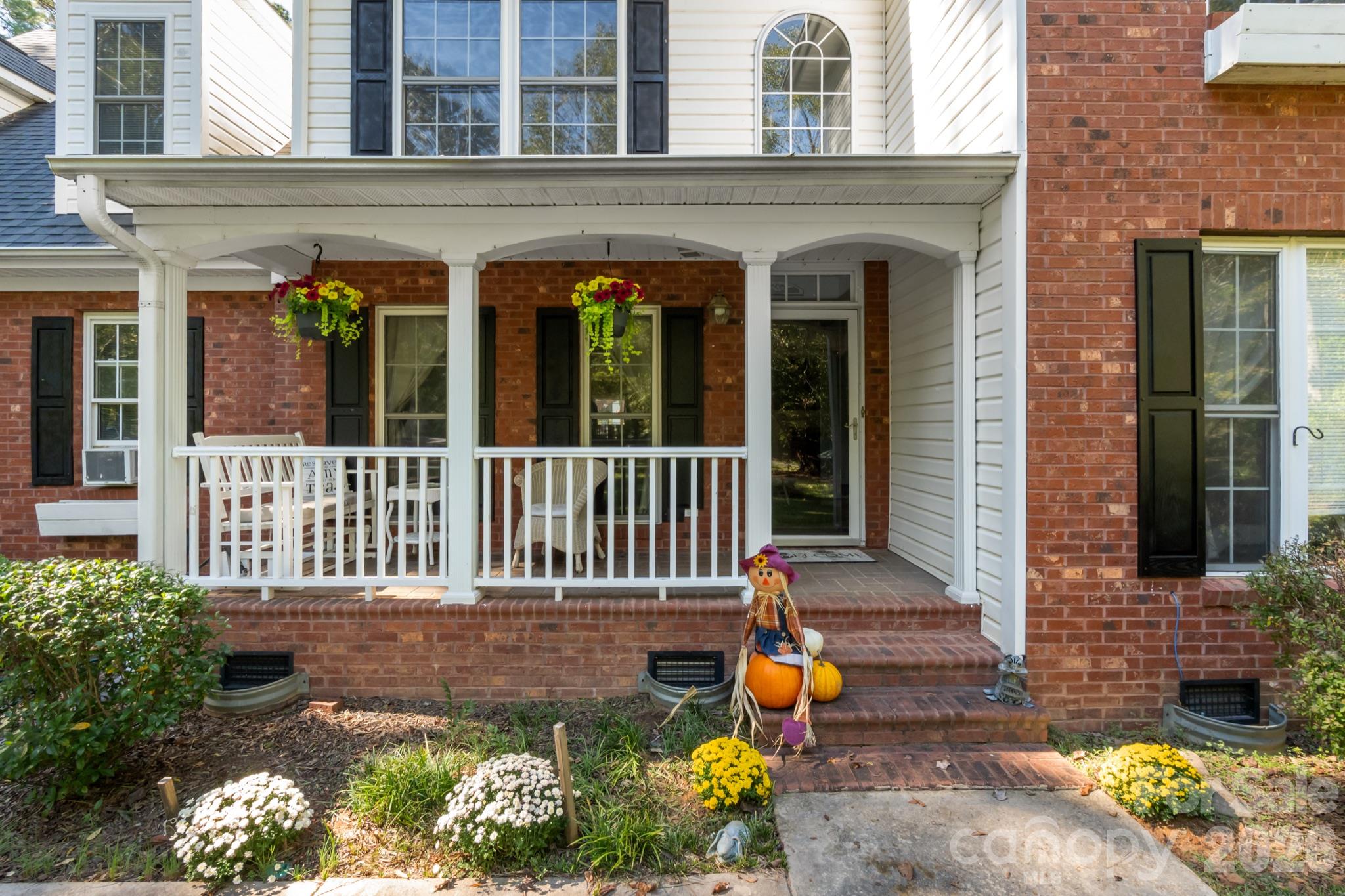 1172 Deer Run Road Property Photo 2