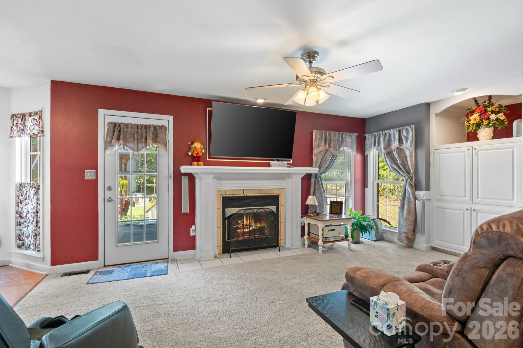 1172 Deer Run Road Property Photo 7