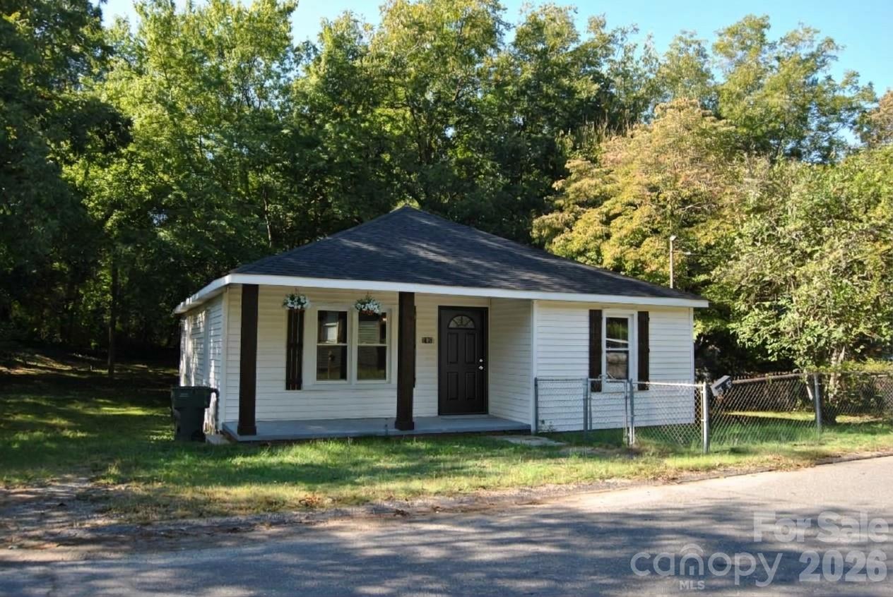 2431 Milton Avenue Property Photo 1