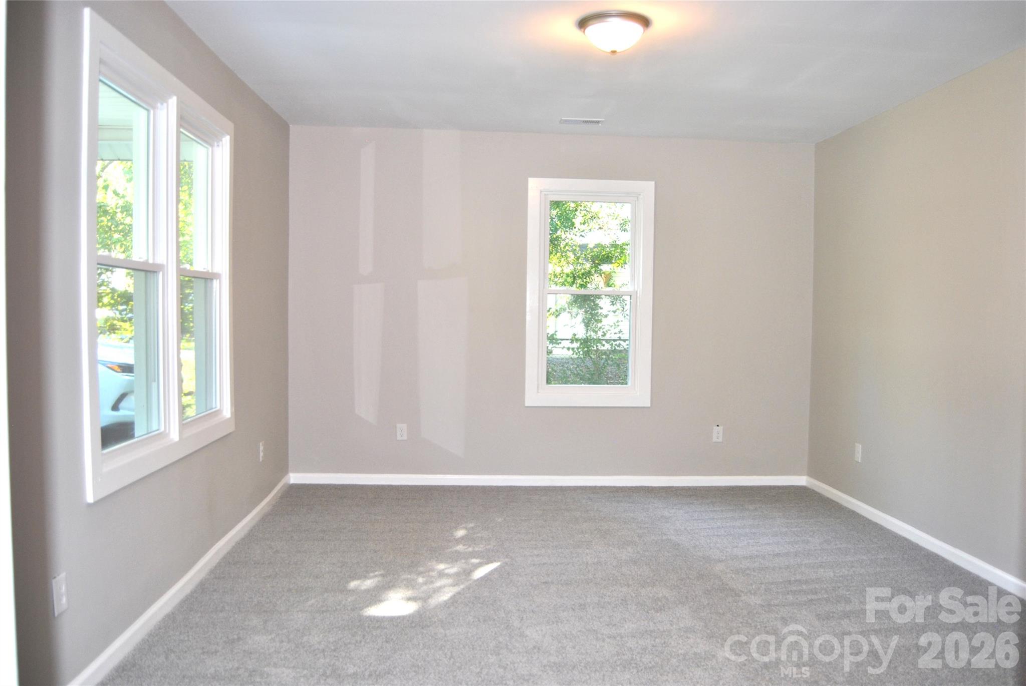 2431 Milton Avenue Property Photo 3