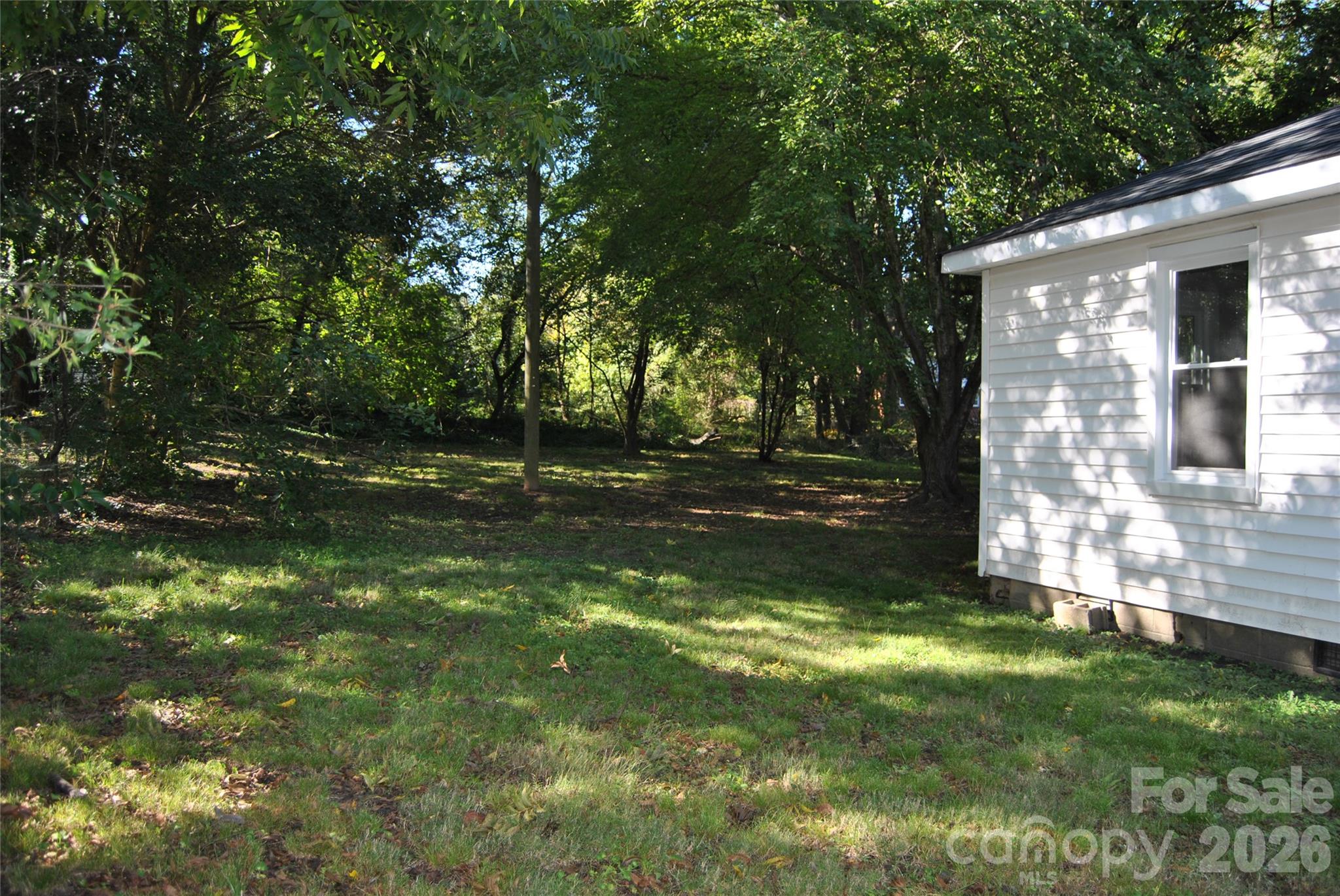 2431 Milton Avenue Property Photo 17