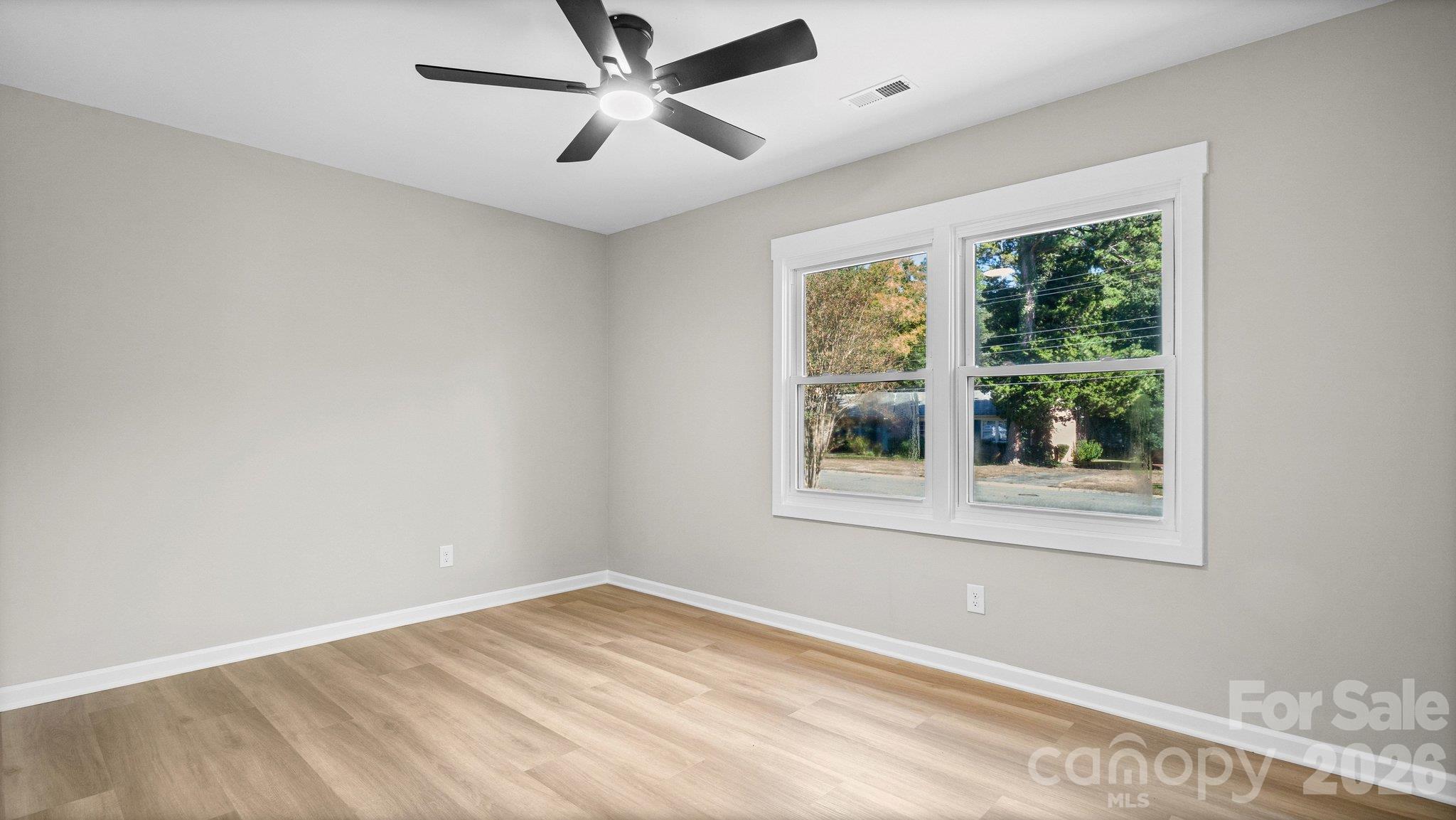 708 Aintree Road Property Photo 29