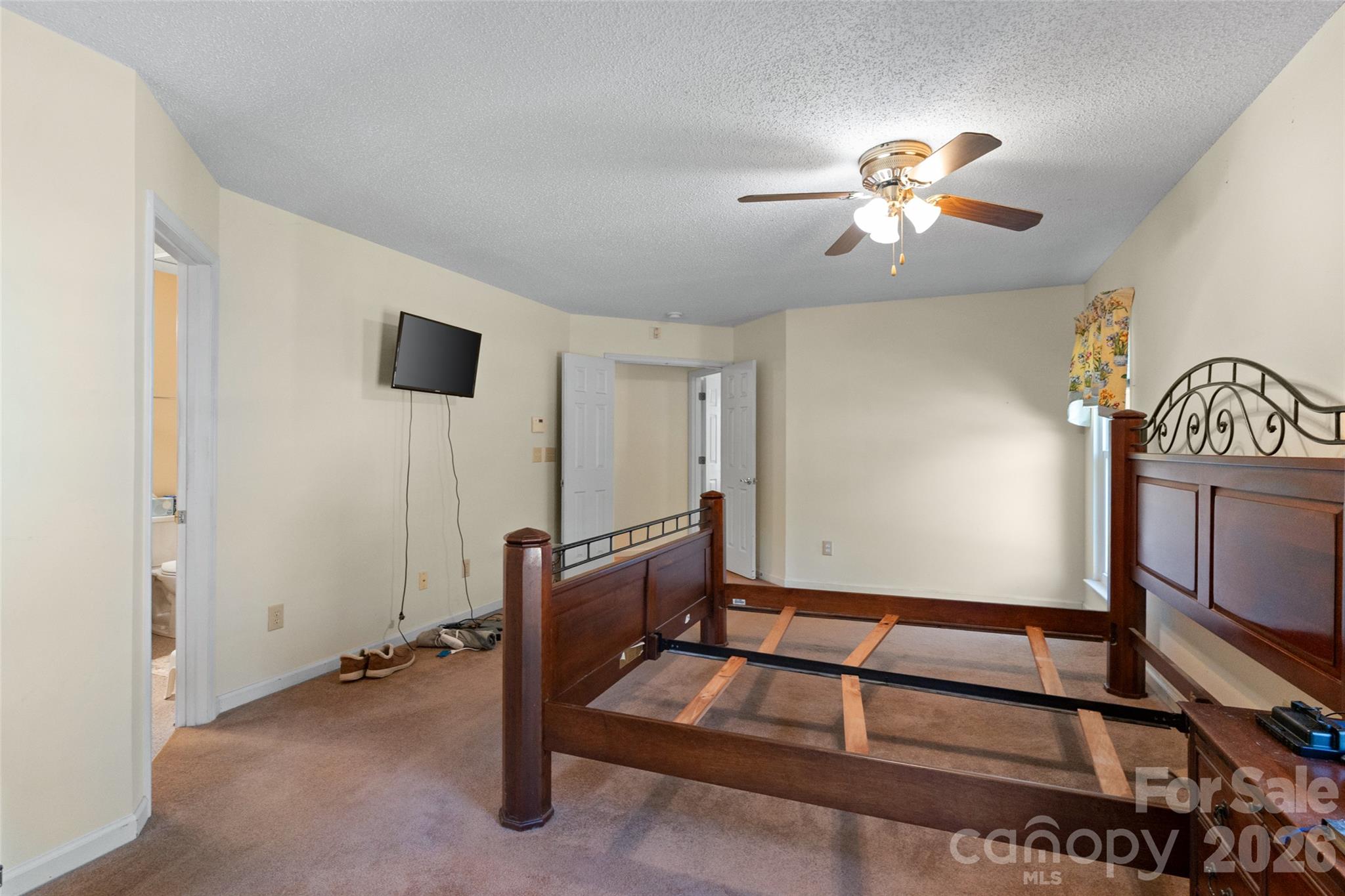 10913 Lassen Court Property Photo 21