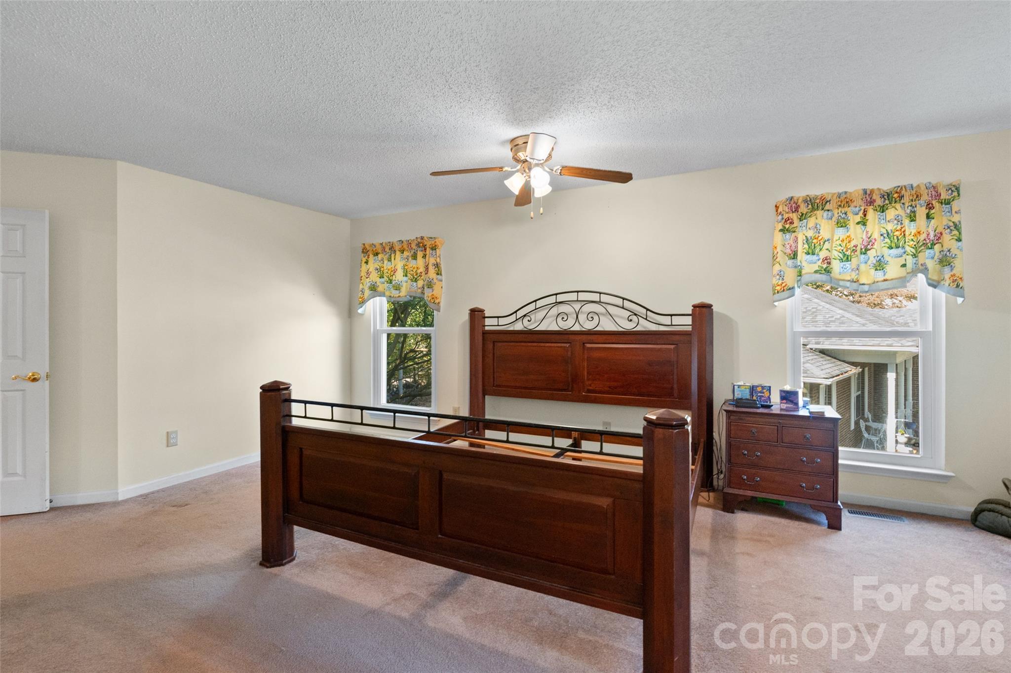 10913 Lassen Court Property Photo 22