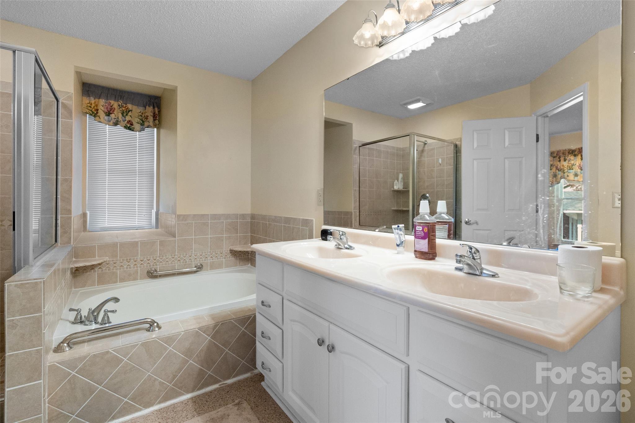 10913 Lassen Court Property Photo 23