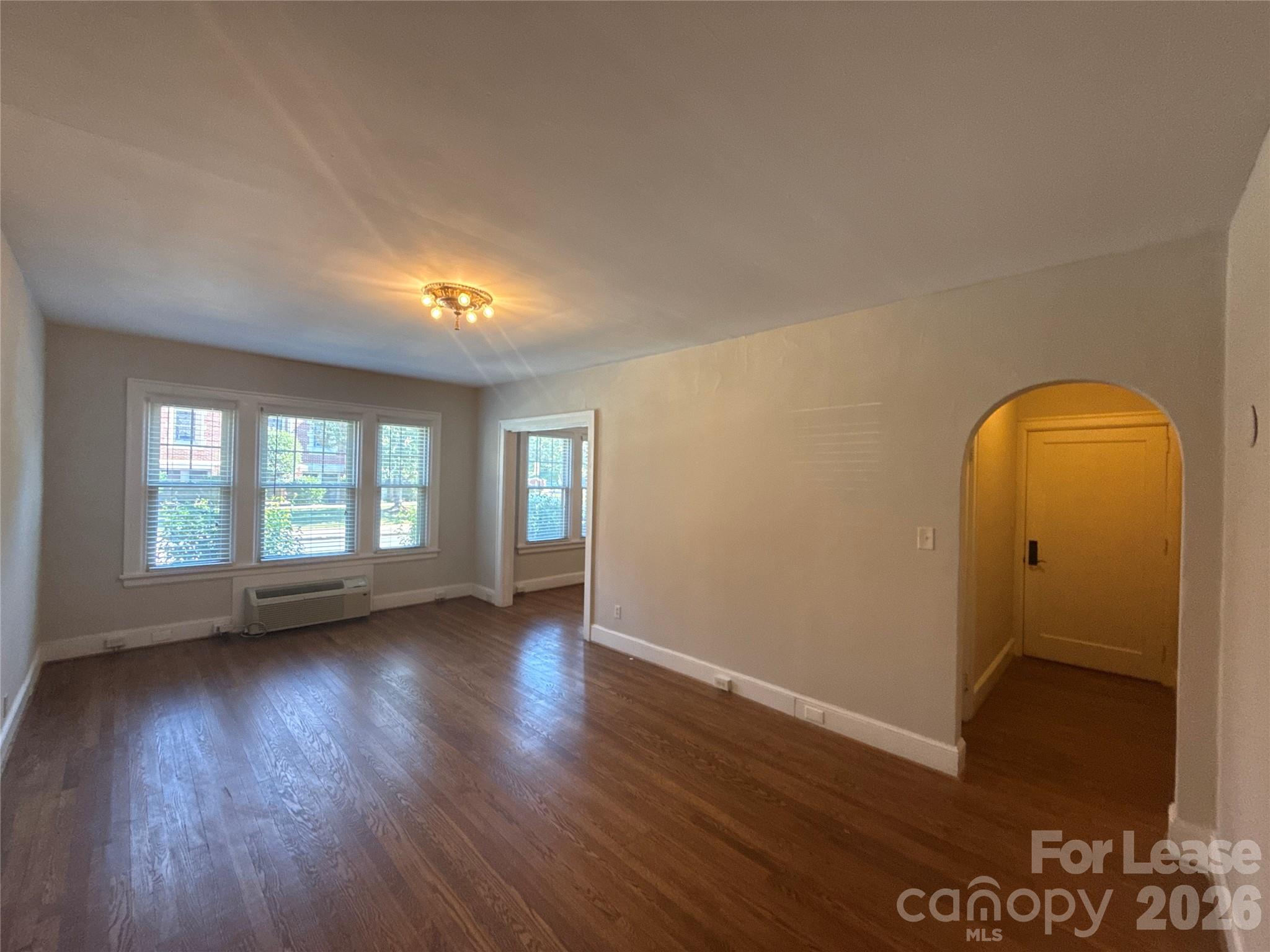 1616 E 8th Street 2 Property Photo 2
