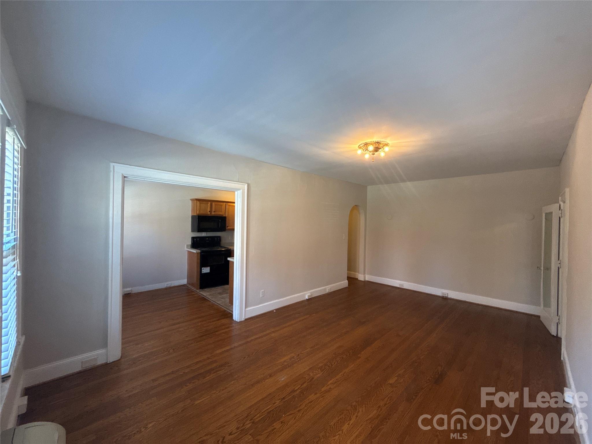 1616 E 8th Street 2 Property Photo 3
