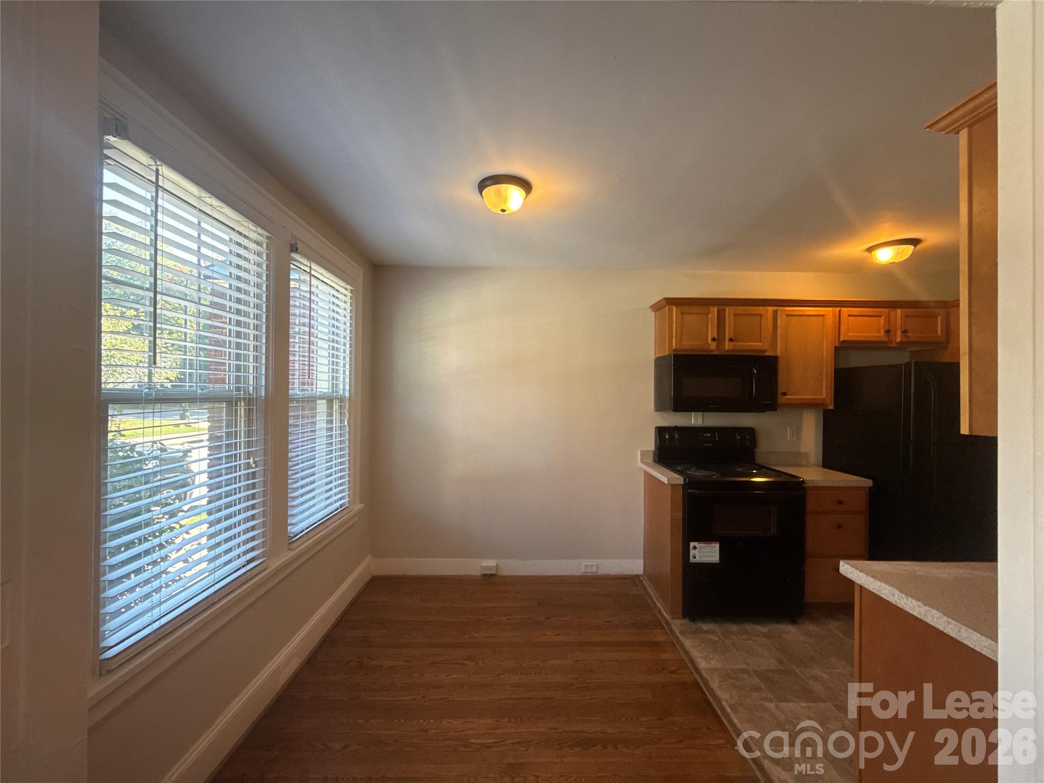 1616 E 8th Street 2 Property Photo 5