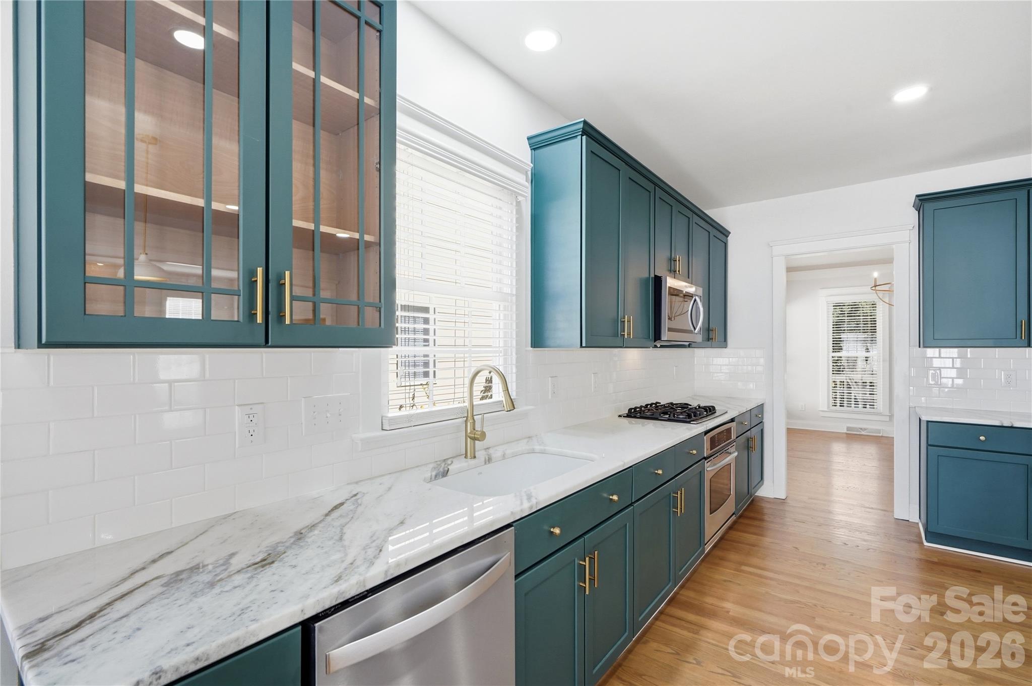 882 Promenade Walk Property Photo 24