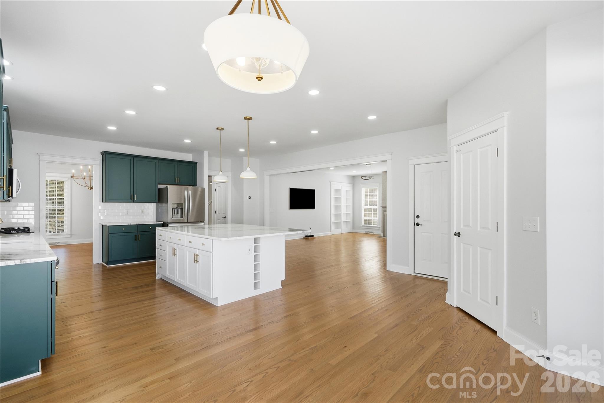 882 Promenade Walk Property Photo 27