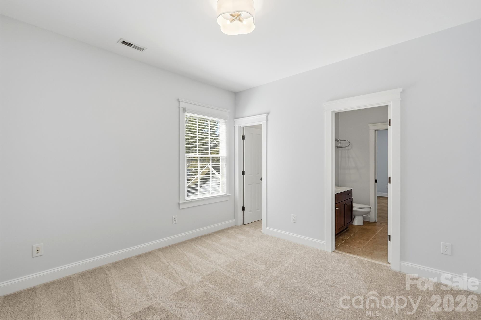 882 Promenade Walk Property Photo 44