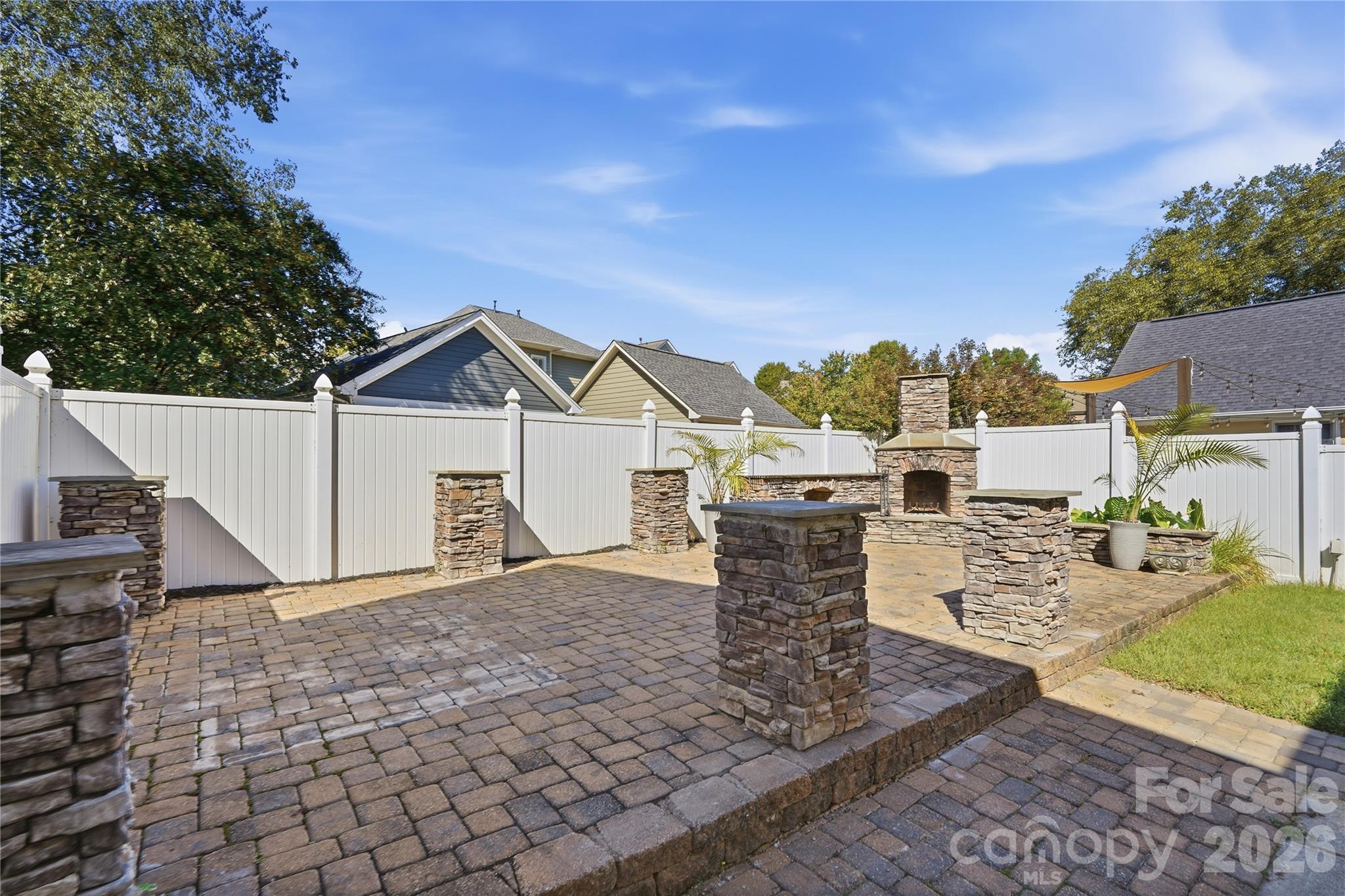882 Promenade Walk Property Photo 46