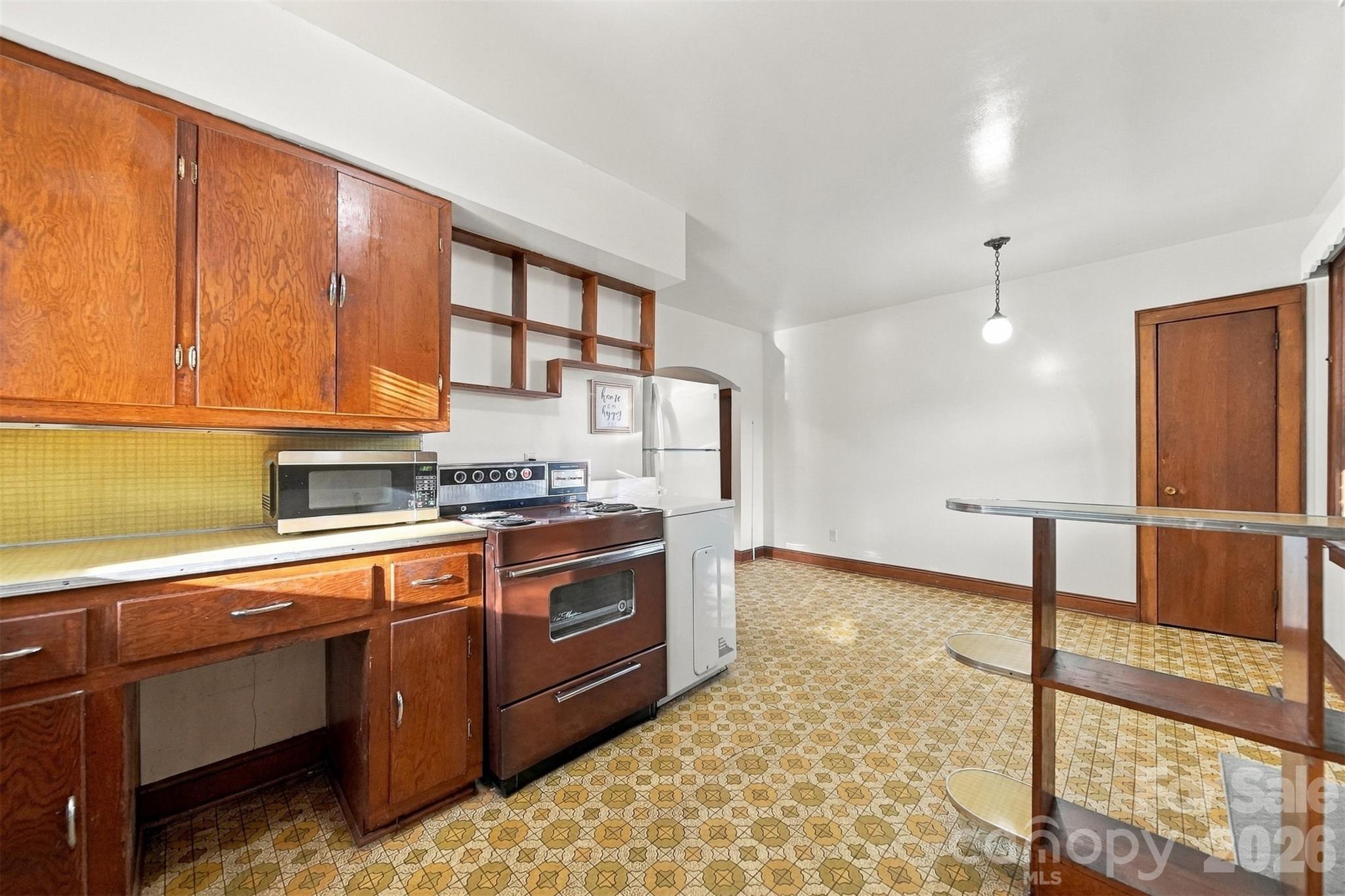 203 W 21st Street Property Photo 12