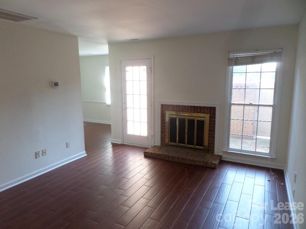530 N Poplar Street A Property Photo 4