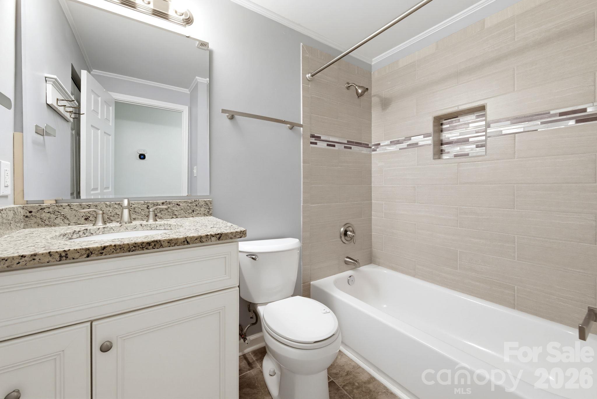 6901 Rollingridge Drive Property Photo 14