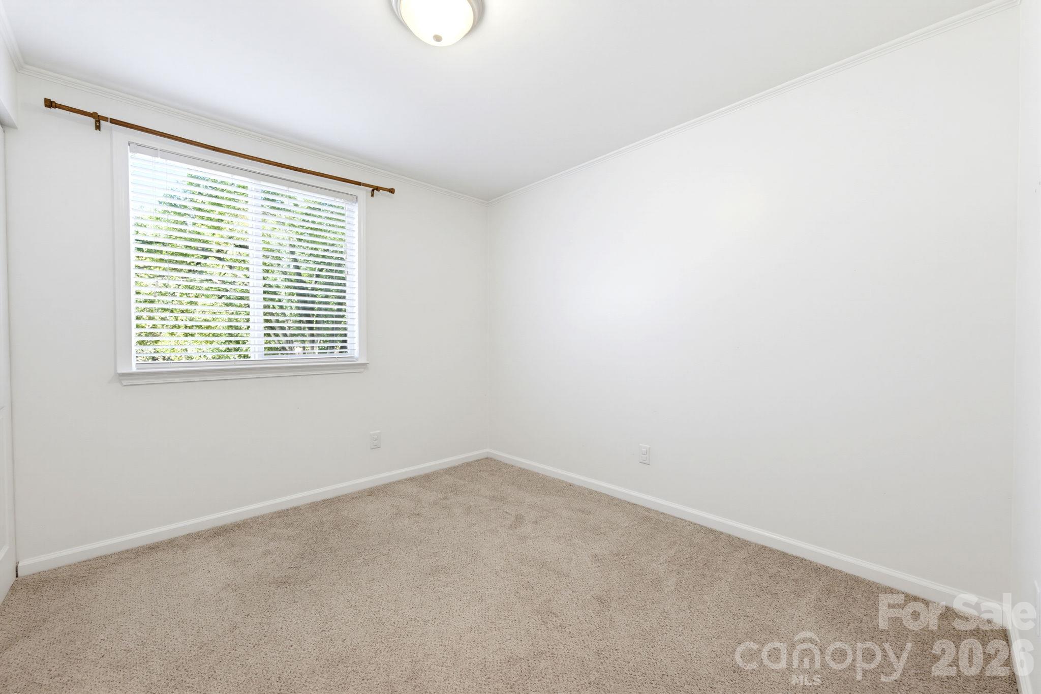 6901 Rollingridge Drive Property Photo 15
