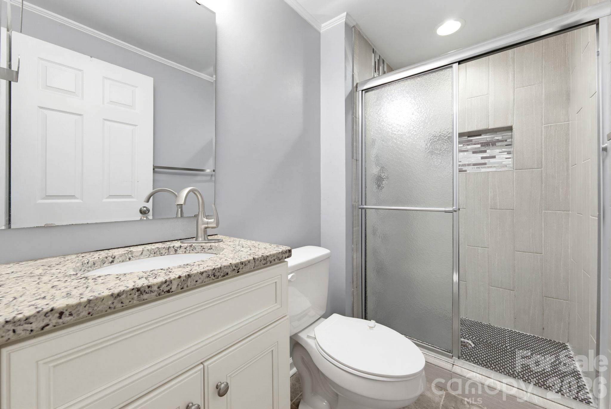 6901 Rollingridge Drive Property Photo 22