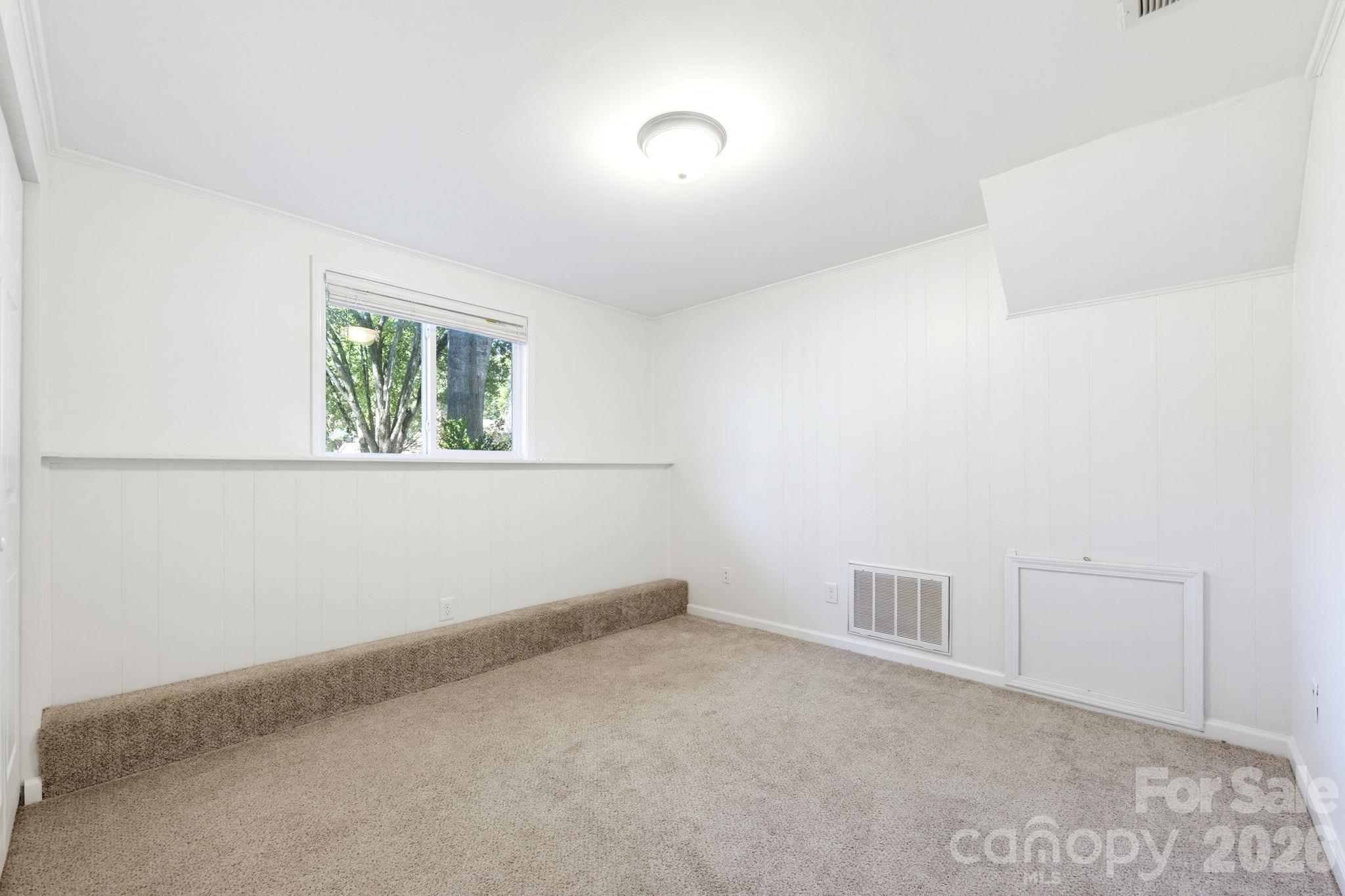 6901 Rollingridge Drive Property Photo 26