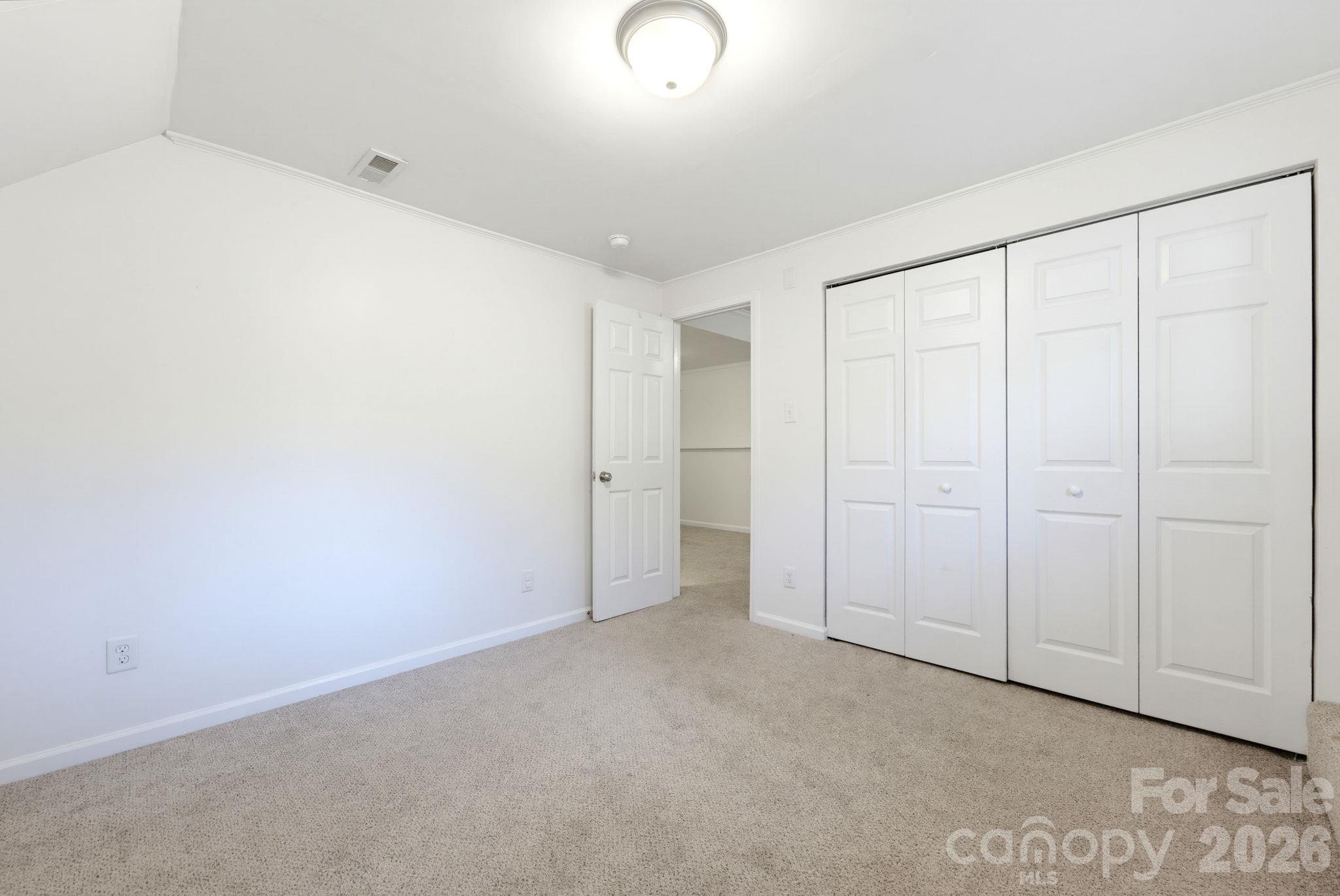 6901 Rollingridge Drive Property Photo 27