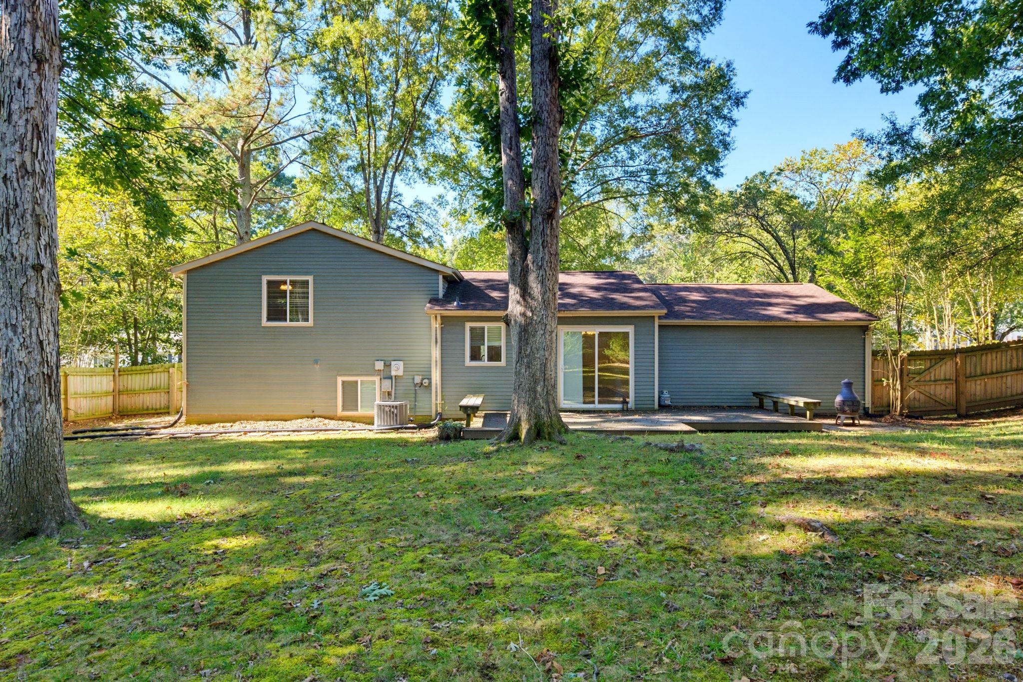 6901 Rollingridge Drive Property Photo 32