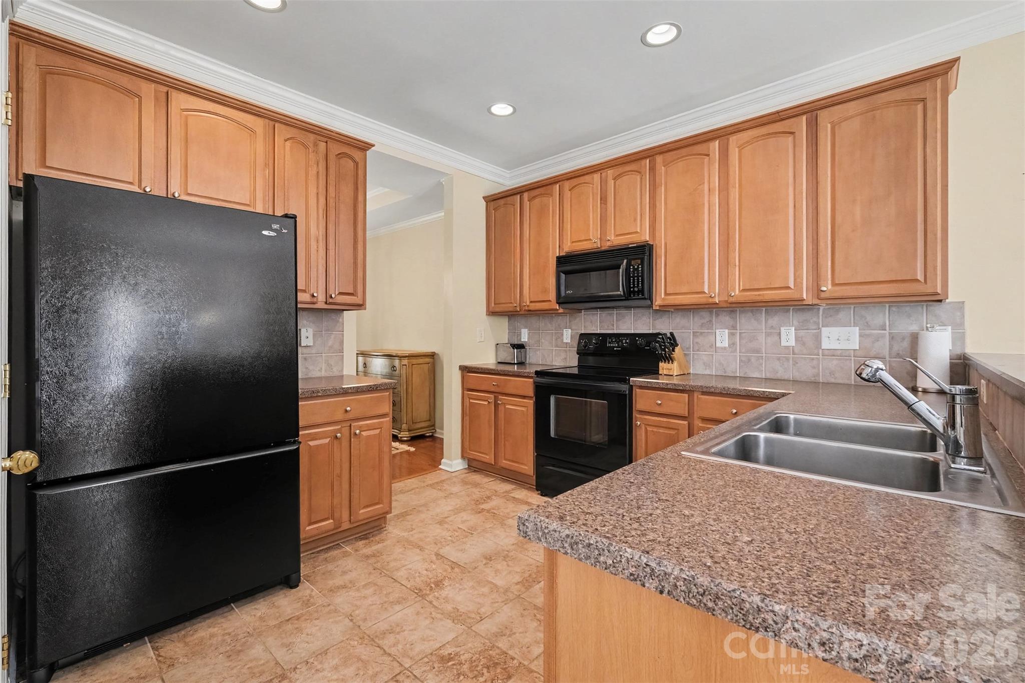 14412 Laurel Tree Lane Property Photo 6