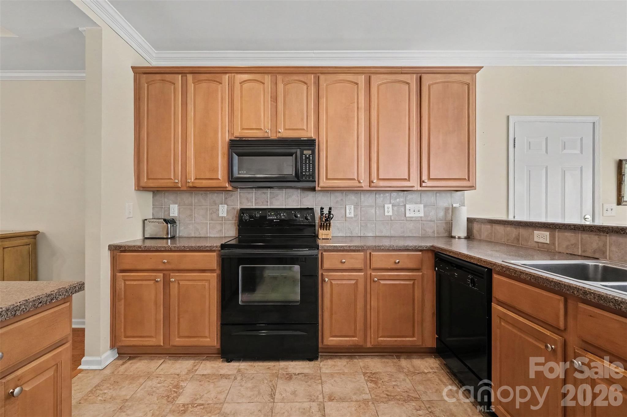 14412 Laurel Tree Lane Property Photo 7