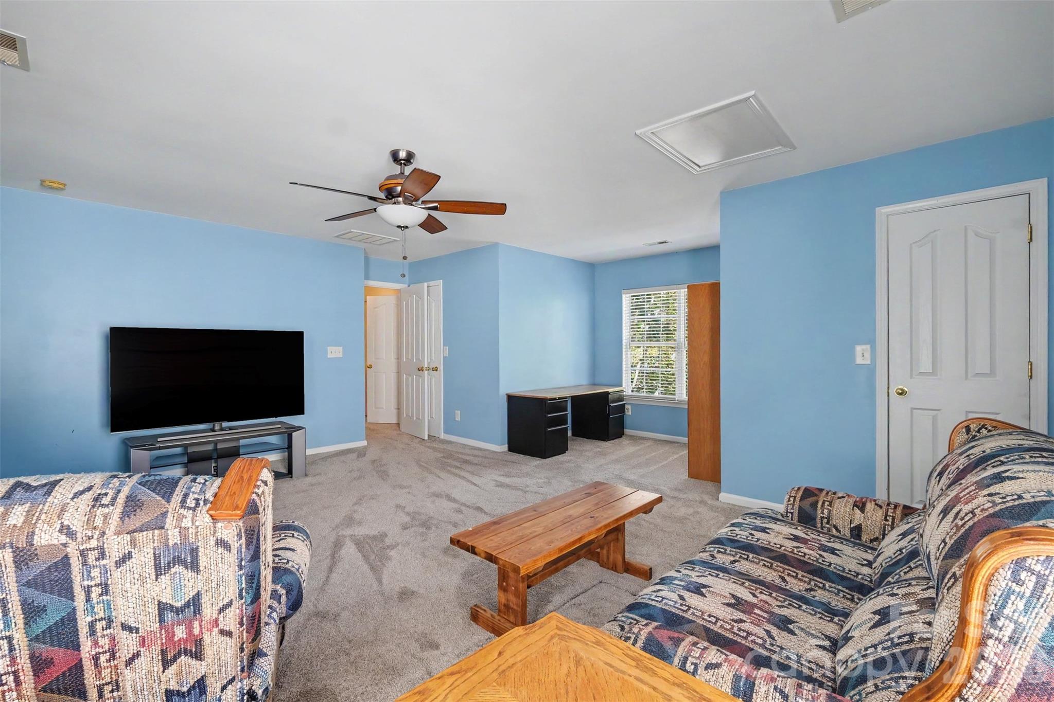 14412 Laurel Tree Lane Property Photo 20