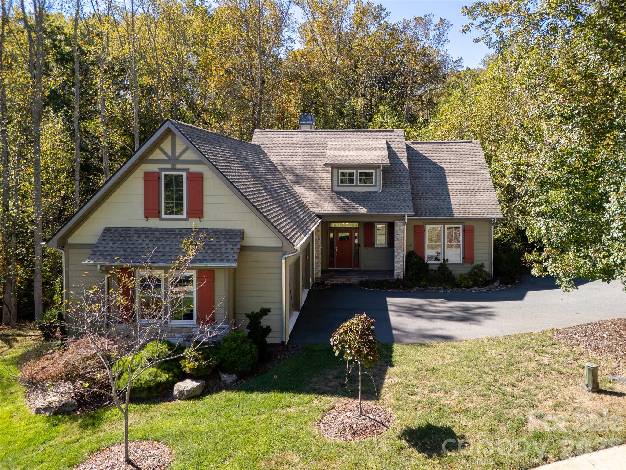 125 Orvis Stone Circle Property Photo 1