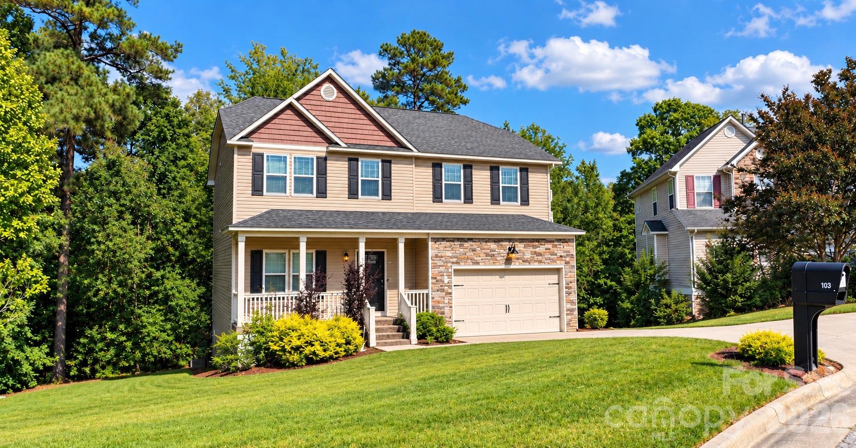 103 Jade Circle Property Photo 1
