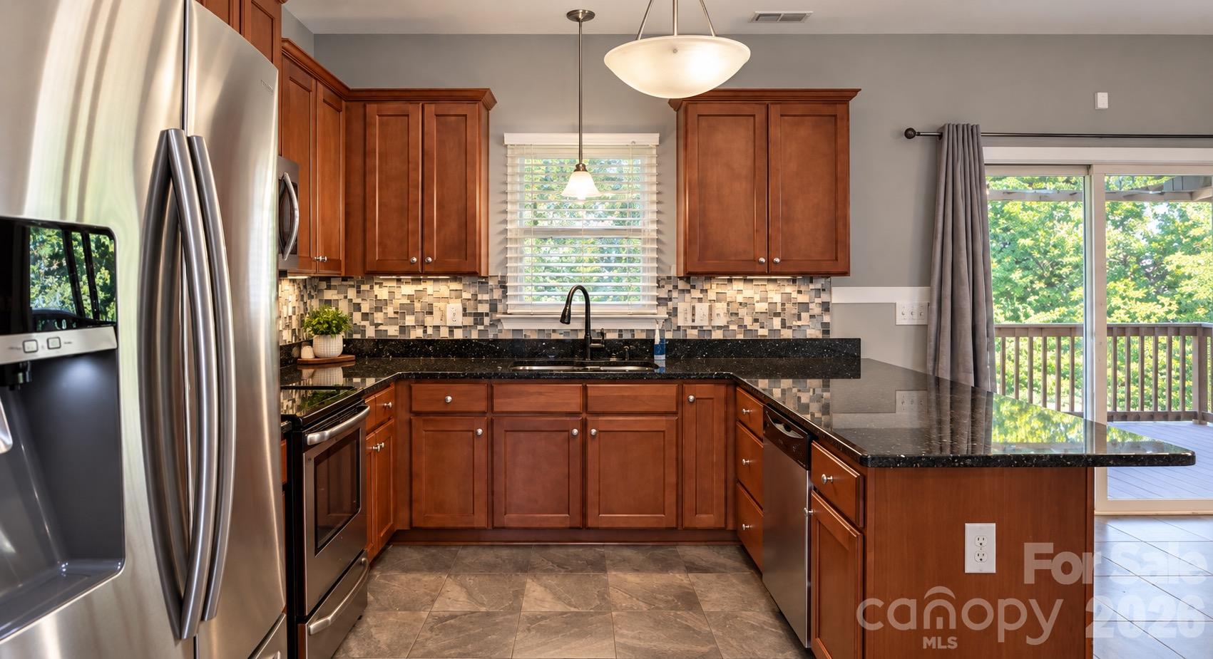 103 Jade Circle Property Photo 13