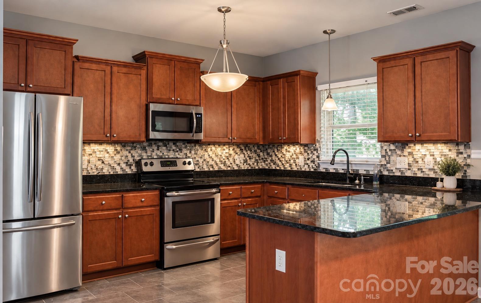 103 Jade Circle Property Photo 14
