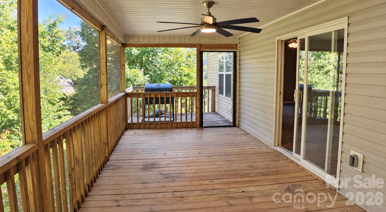 103 Jade Circle Property Photo 18