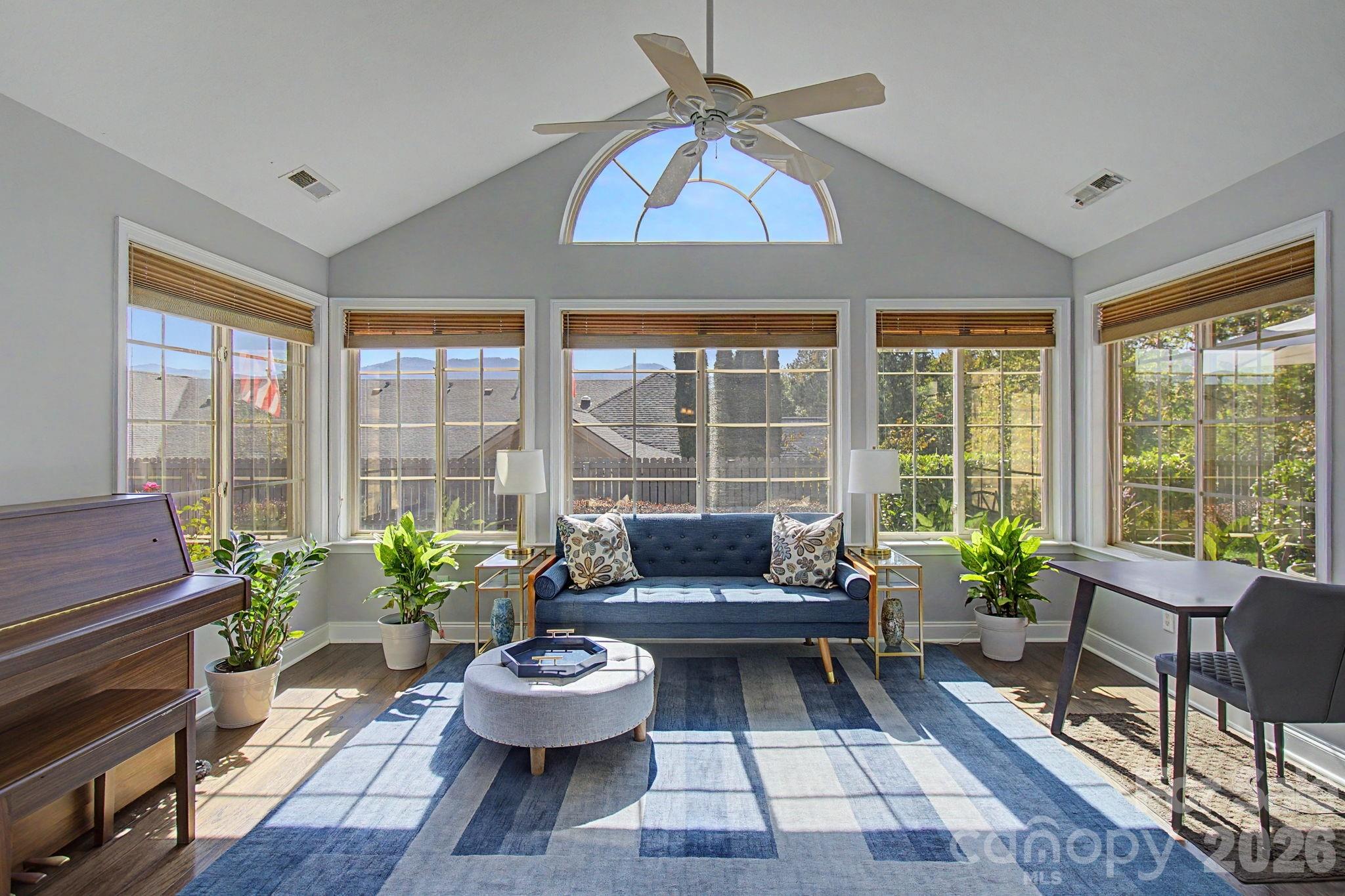 47 Outlook Circle Property Photo 9