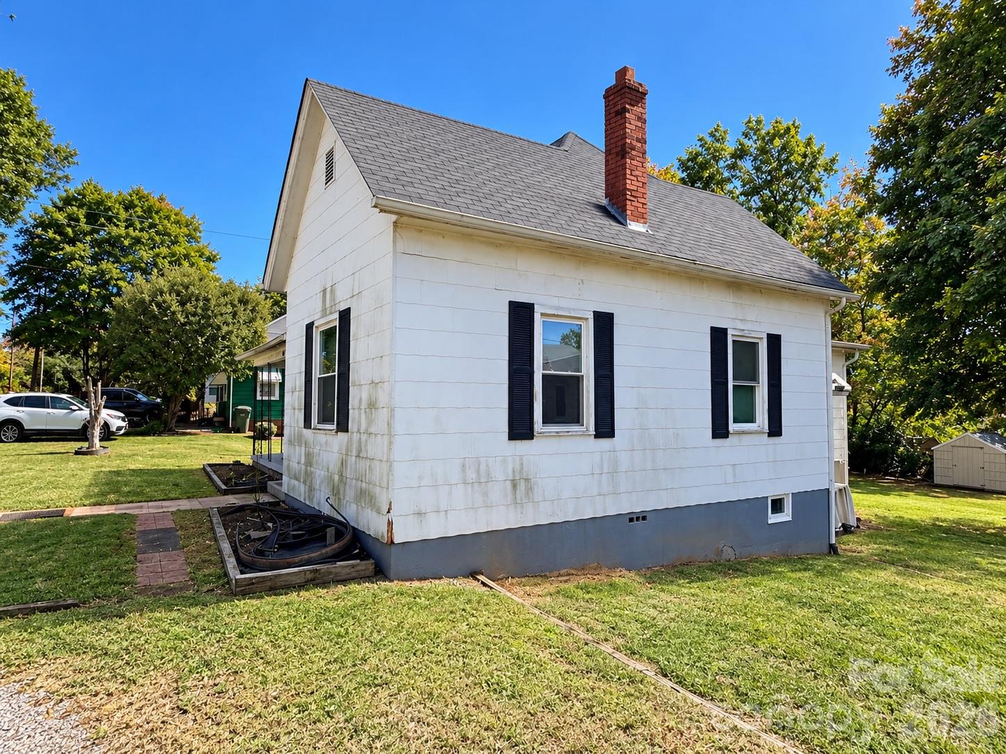 745 6th Avenue Property Photo 18