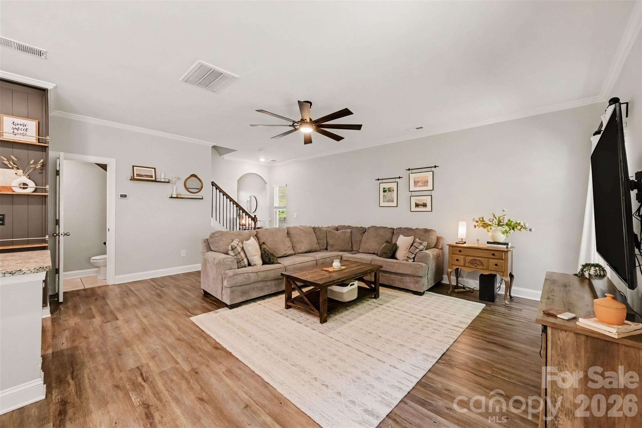 464 Maramec Street Property Photo 6