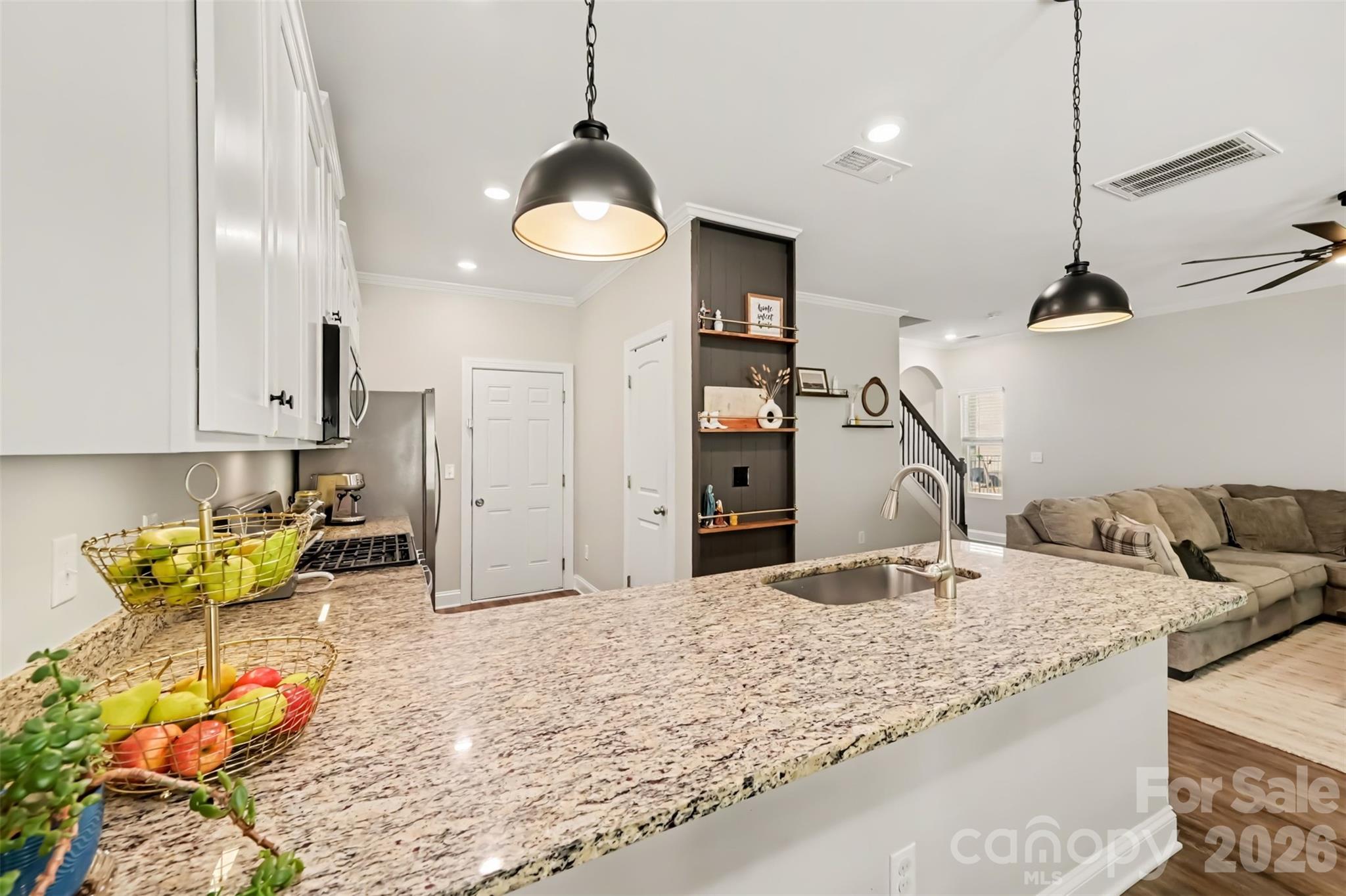 464 Maramec Street Property Photo 10