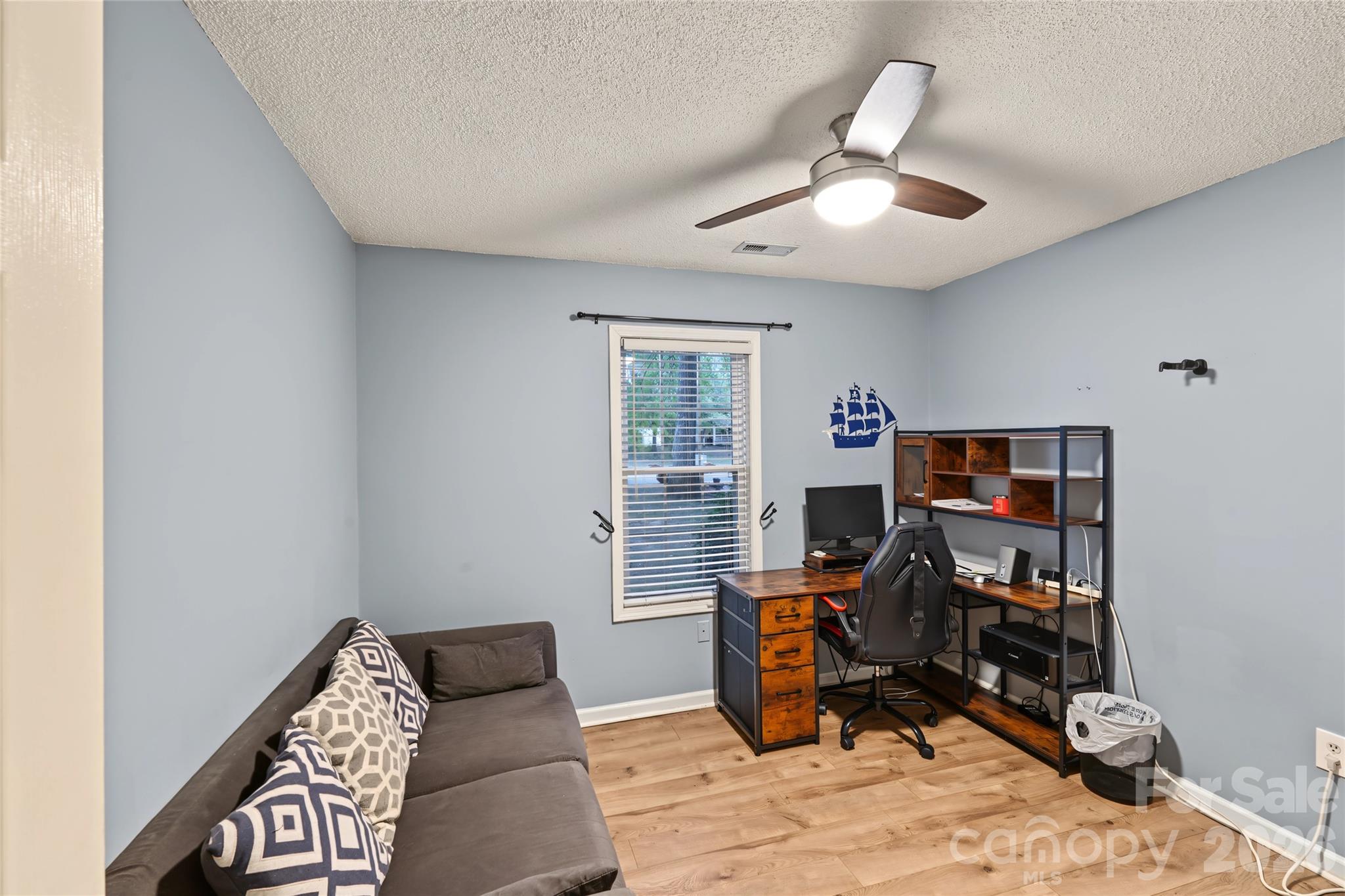 2204 Wheaton Way Property Photo 16