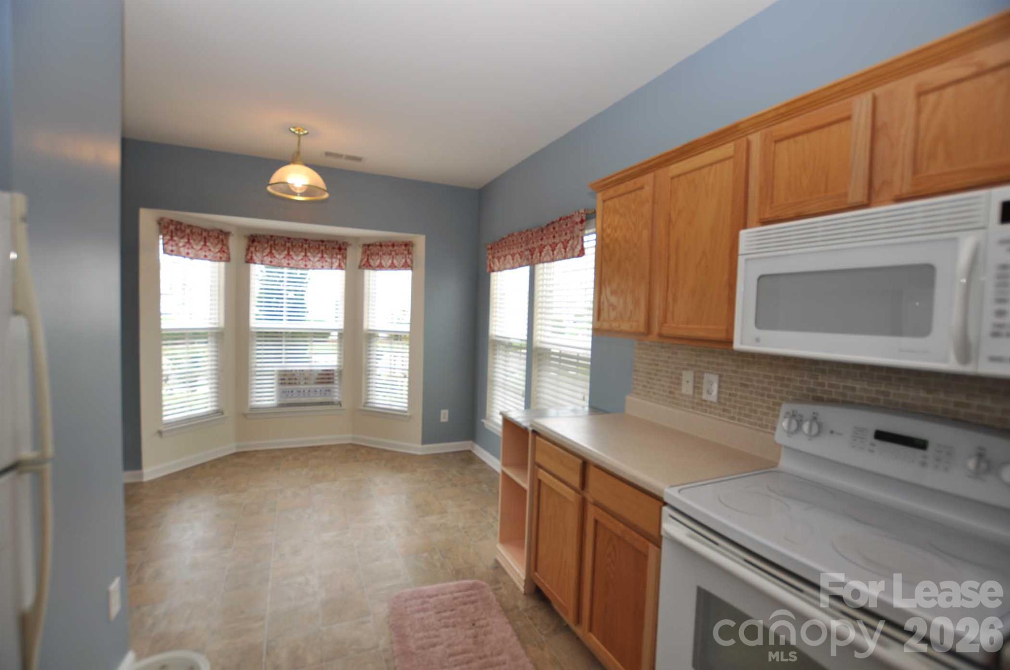 614 Bayou Circle Property Photo 4