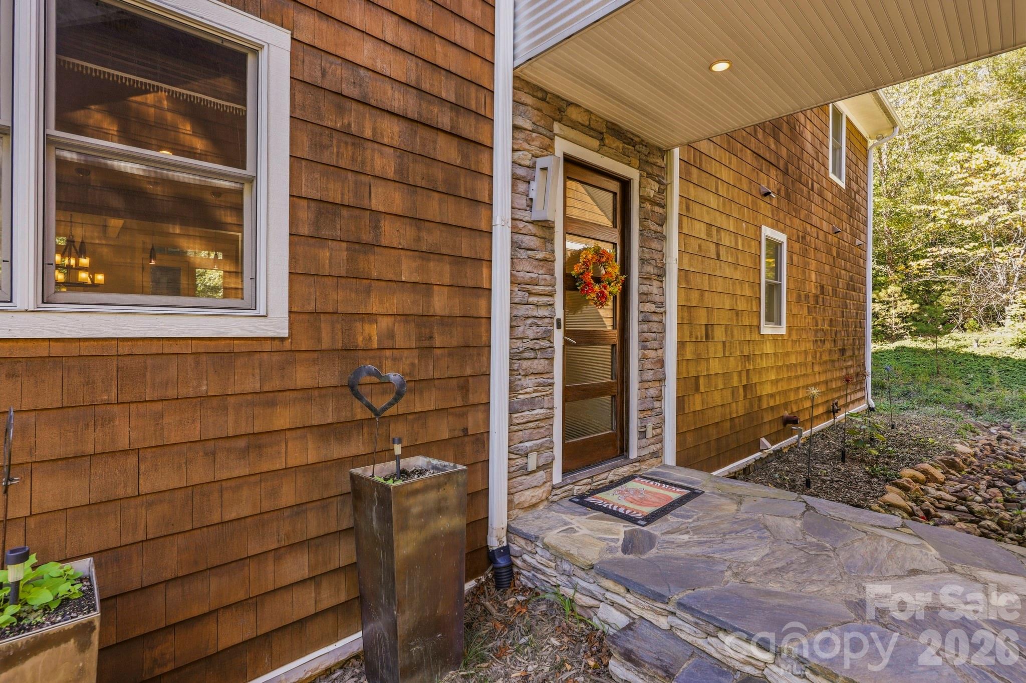 167 Trails End Property Photo 4