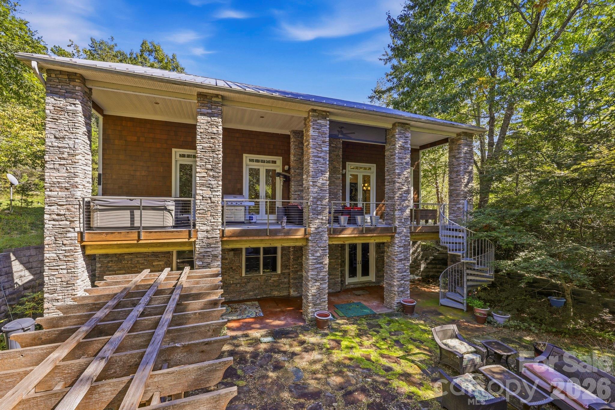 167 Trails End Property Photo 48